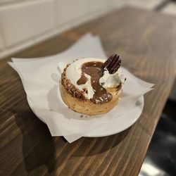 Twisted Croissant - Walnut vanilla tart