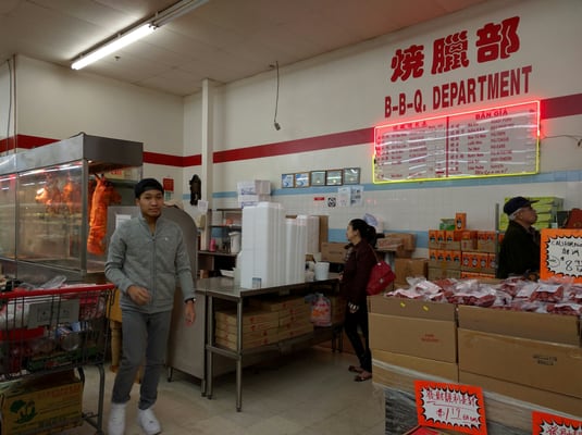 Hung Vuong Supermarket by null