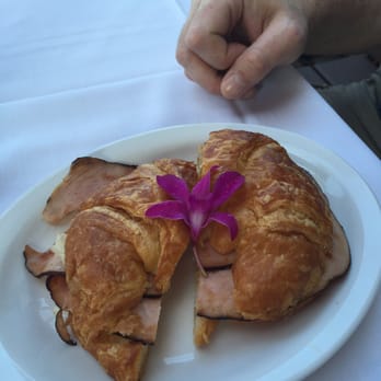Island Lava Java - Croissant sandwich - American Near Me - Kailua Kona, Hawaii