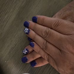Mari Nails & Spa - My first nail art experience at Mari ( baby steps for me, lol)