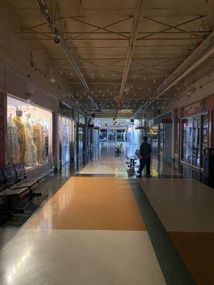 Global Mall by null