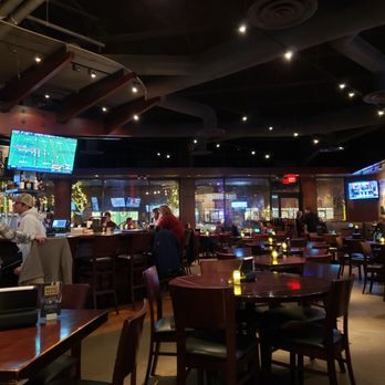Yard House - Bars Near Me - Glenview, Illinois Yard House - Bars Near Me - Glenview, Illinois