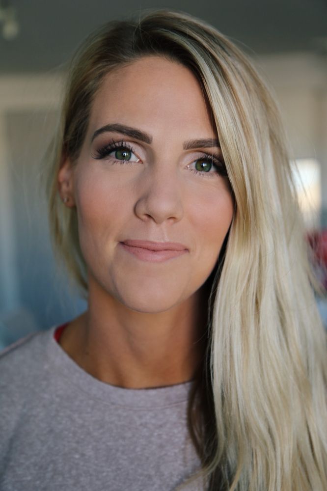 Whitney Nicole Logo