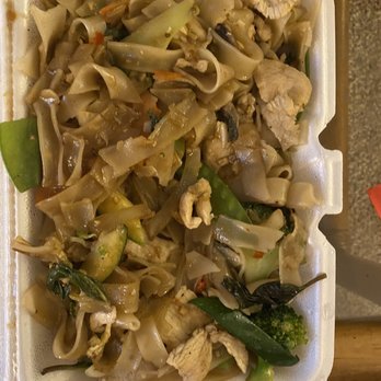 Vilai Thai Kitchen - Drunken noodle - Thai Near Me - Kitty Hawk, North Carolina Vilai Thai Kitchen - Drunken noodle - Thai Near Me - Kitty Hawk, North Carolina