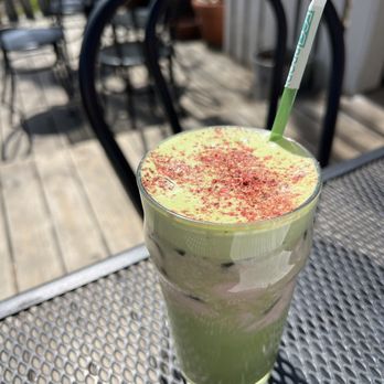 Fellows Cafe - Strawberry Coconut Matcha - Breakfast & Brunch Near Me - Roswell, Georgia