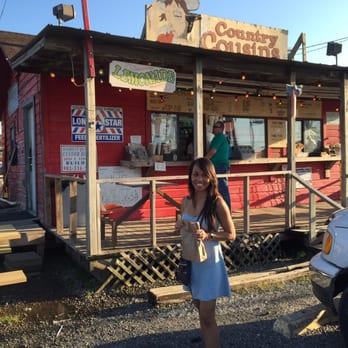 Country Cousins Barbecue - Barbeque Near Me - Centerville, Texas
