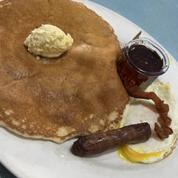 Creekside Diner - Mini pancake plate - Diners Near Me - Rio Linda, California