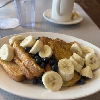 Andy's Restaurant - French toast - American Near Me - Crystal Lake, Illinois