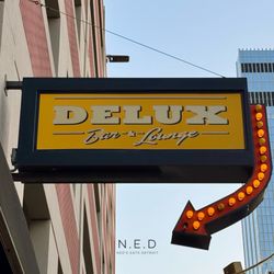 Delux Lounge