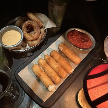 Gilt Bar - Truffle Mozzarella Sticks, Onion rings - New American Near Me - Chicago, Illinois Gilt Bar - Truffle Mozzarella Sticks, Onion rings - New American Near Me - Chicago, Illinois