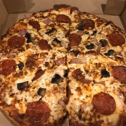 Bar H Bar Travel Center - The pizza is meh