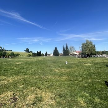Twelve Bridges Park - Grass area - Parks Near Me - Lincoln, California Twelve Bridges Park - Grass area - Parks Near Me - Lincoln, California