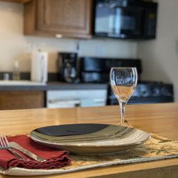 Feels Like Home Corporate Housing - Large island for dining.