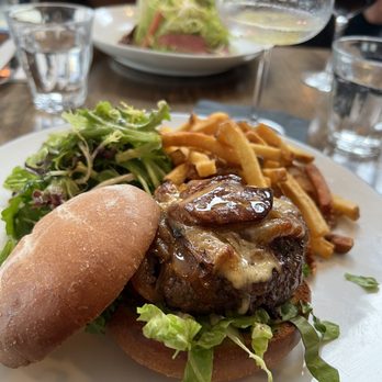 Au Comptoir - Burger with foie gras - French Near Me - Vancouver, British Columbia Au Comptoir - Burger with foie gras - French Near Me - Vancouver, British Columbia