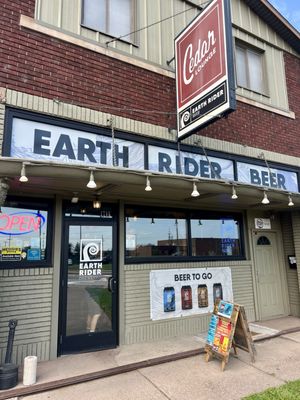 Cedar Lounge Earth Rider Brewery taproom by null