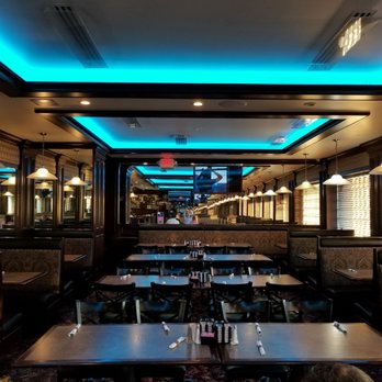 Reo Diner - Inside, roomy!!! - Diners Near Me - Woodbridge, New Jersey Reo Diner - Inside, roomy!!! - Diners Near Me - Woodbridge, New Jersey