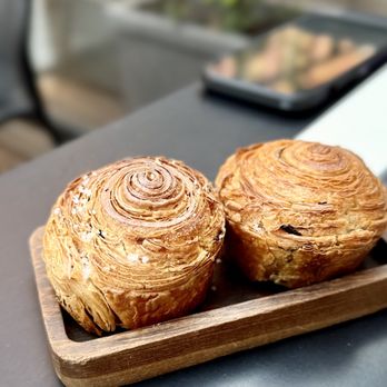 Peixes - Complimentary pastry - French Near Me - Nice, 06 Peixes - Complimentary pastry - French Near Me - Nice, 06