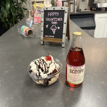 Seven Scoops & Sips - Banana Split and drink. - Ice Cream & Frozen Yogurt Near Me - Montville, New Jersey Seven Scoops & Sips - Banana Split and drink. - Ice Cream & Frozen Yogurt Near Me - Montville, New Jersey