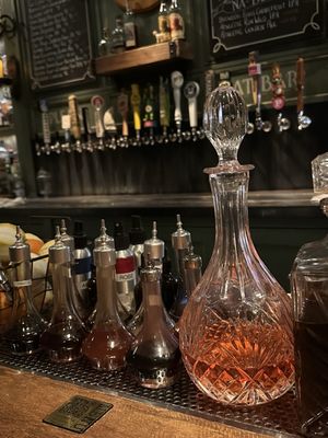 Forman's Whiskey Tavern by null