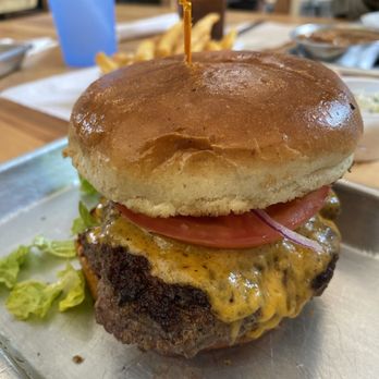 PaveMint Taphouse and Grill - Bars Near Me - Front Royal, Virginia