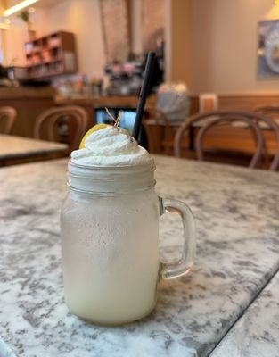 Cutter & Squidge by null