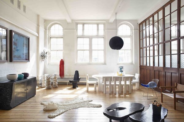 Gallery FUMI by null