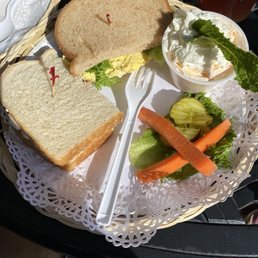 Egg Salad Sandwiches
