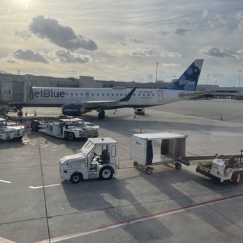 JetBlue - Airlines Near Me - Fort Lauderdale, Florida