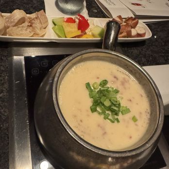 The Melting Pot - Fondue Near Me - Orlando, Florida The Melting Pot - Fondue Near Me - Orlando, Florida