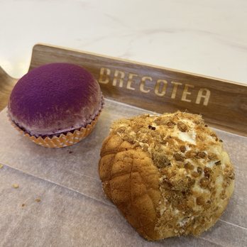 Brecotea - Taro bun and pork floss bun - Bubble Tea Near Me - Cary, North Carolina