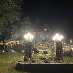 The Elizabeth Inn & Restaurant - Grand victorian front entry