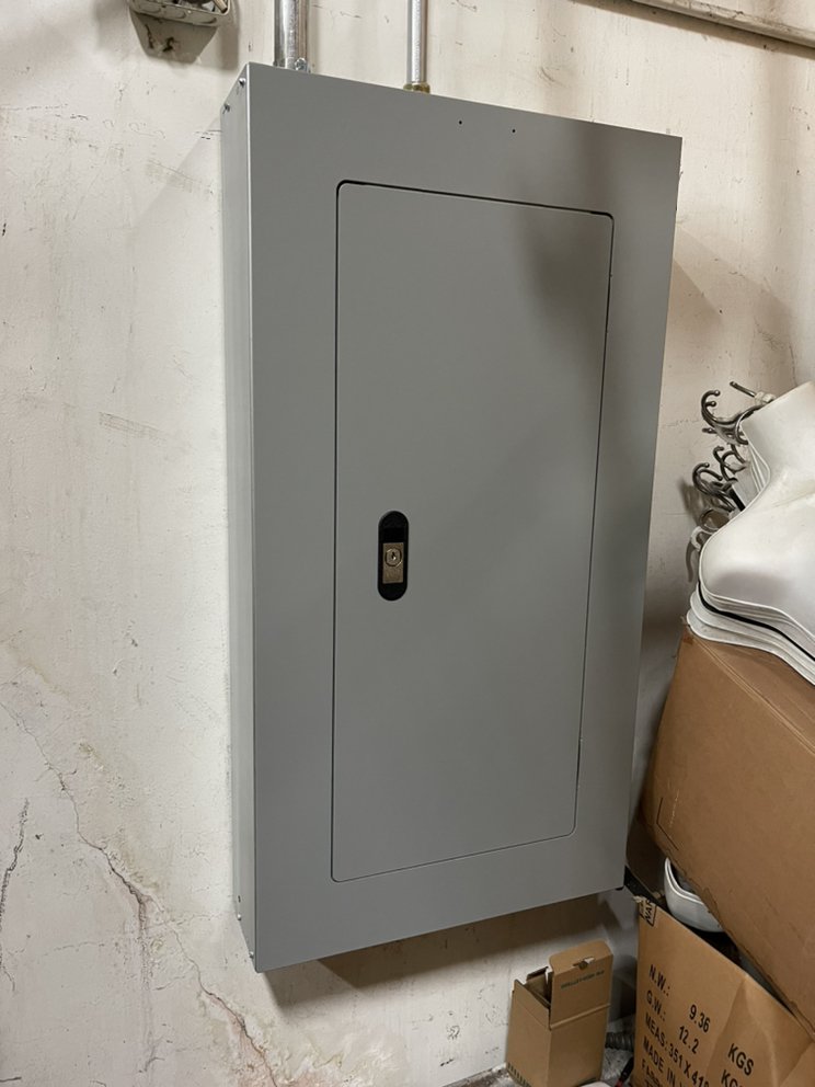 Slide of QM Electrical Services