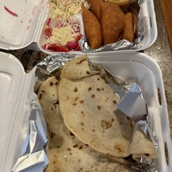Típicos La Virtud Grill