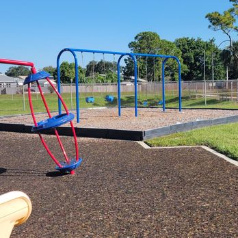 Pinebrook Park - Parks Near Me - Largo, Florida Pinebrook Park - Parks Near Me - Largo, Florida