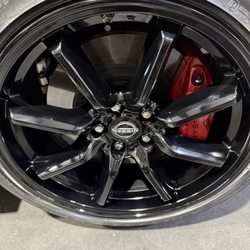 Pioneer First Services - Fixed wheel