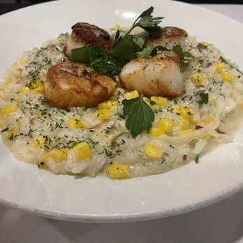 Del Primo Ristorante & Bar - U-10 Scallops with Sweet Corn Risotto - Italian Near Me - Brookfield, Connecticut Del Primo Ristorante & Bar - U-10 Scallops with Sweet Corn Risotto - Italian Near Me - Brookfield, Connecticut