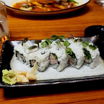 Komodo Miami - Jalapeño aoli tuna roll - Asian Fusion Near Me - Miami, Florida Komodo Miami - Jalapeño aoli tuna roll - Asian Fusion Near Me - Miami, Florida