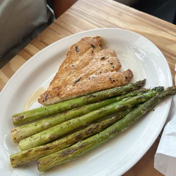Mudhook - Grill Chiken and Asparagus - Burgers Near Me - Cedar Hill, Texas Mudhook - Grill Chiken and Asparagus - Burgers Near Me - Cedar Hill, Texas