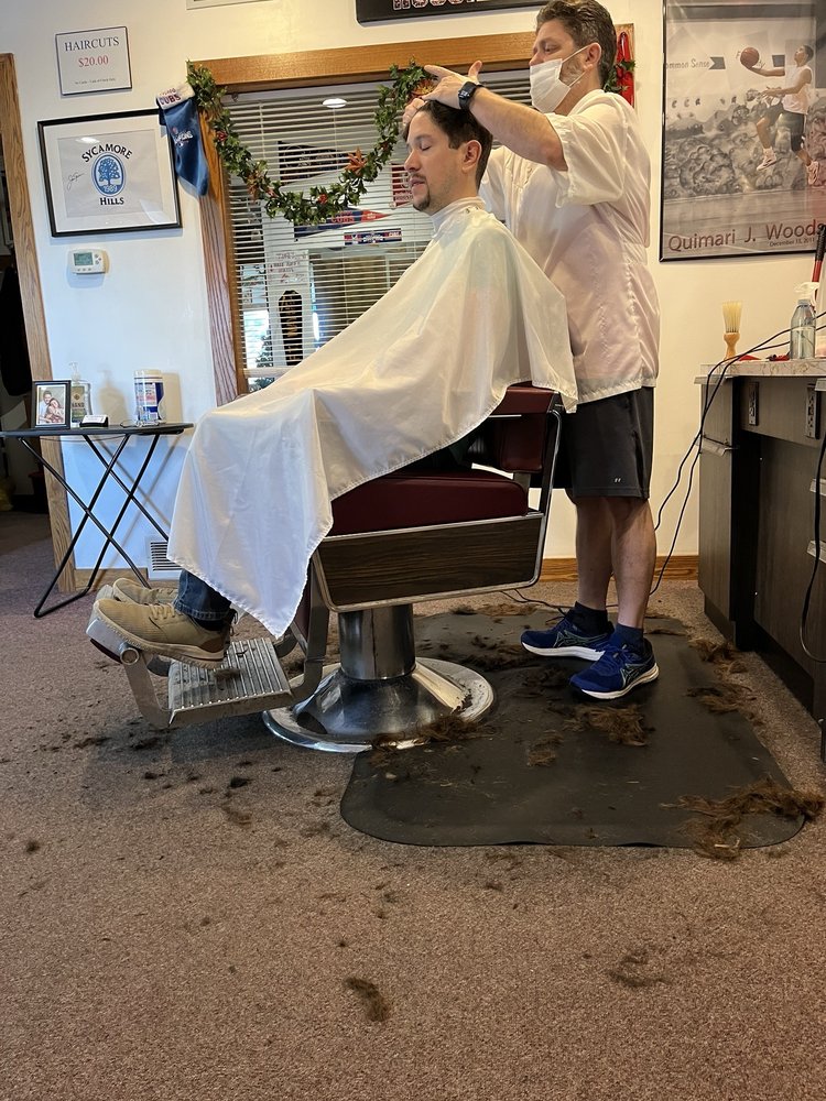 Carr Barber Shop Logo