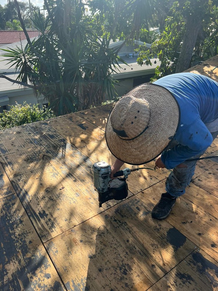 Slide of Kingsman Roofing