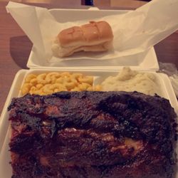 David's Tiger Express - Half rack of ribs dinner with 2 sides