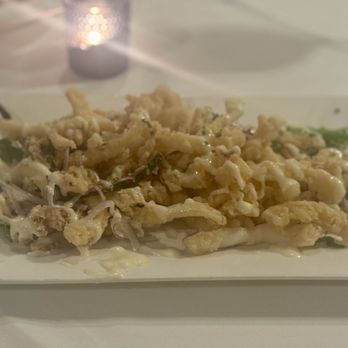 The LakeHouse - Lightly breaded Calamari. 10/10! - New American Near Me - Bay Shore, New York