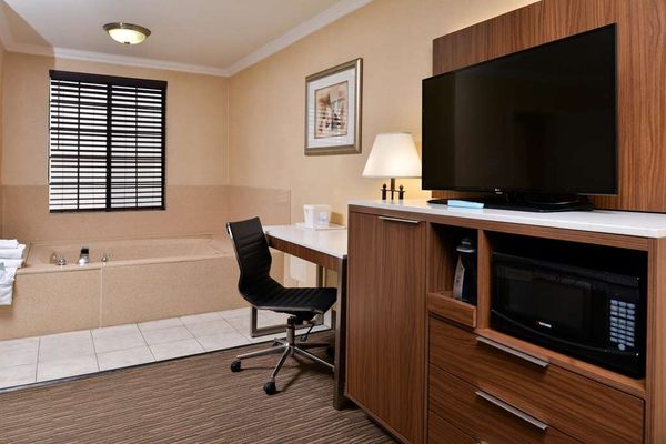 Best Western Hollywood Plaza Inn Hotel - Hollywood Walk of Fame LA by null