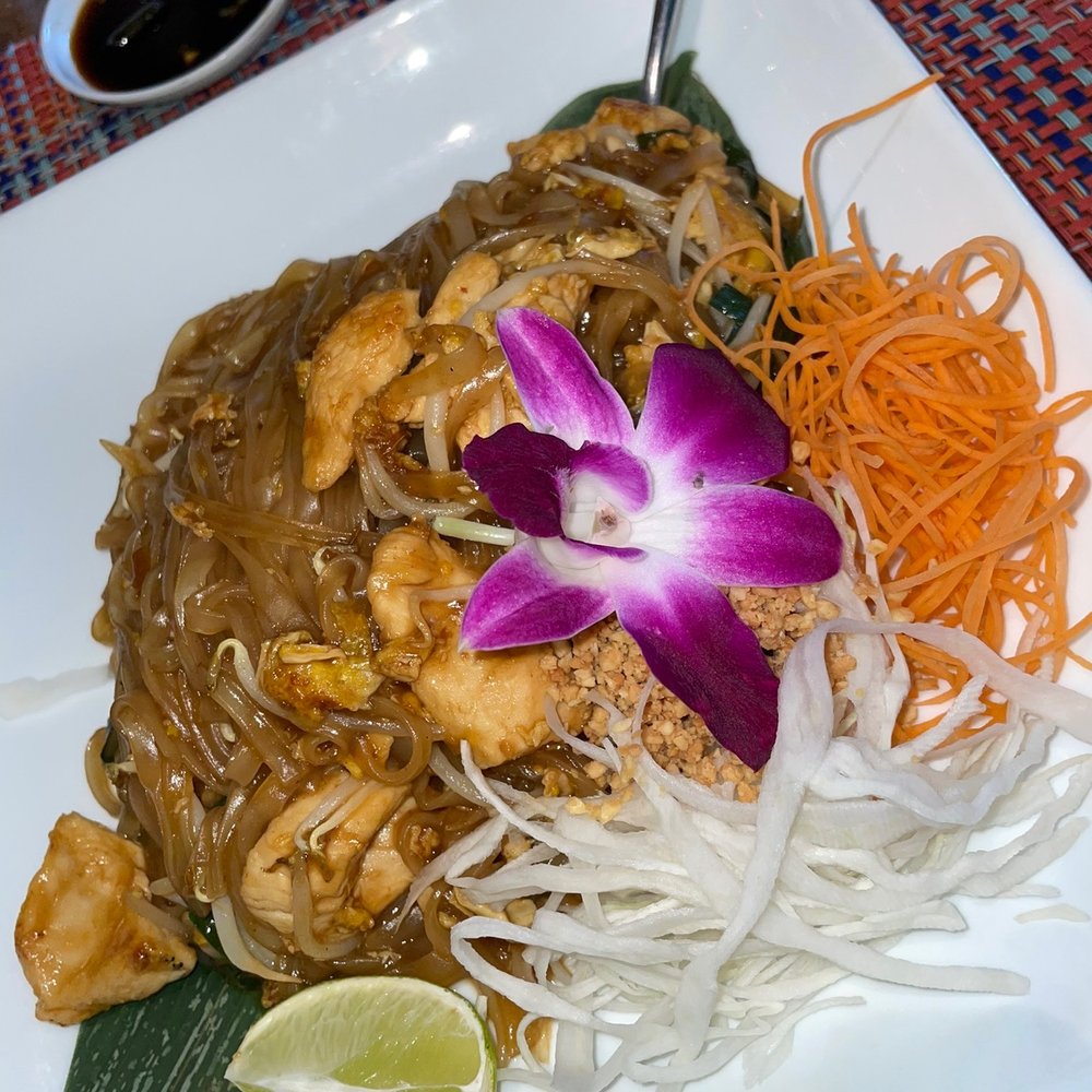BITES Asian Kitchen + Bar - Bites Pad Thai - Japanese Near Me - Chicago, Illinois BITES Asian Kitchen + Bar - Bites Pad Thai - Japanese Near Me - Chicago, Illinois