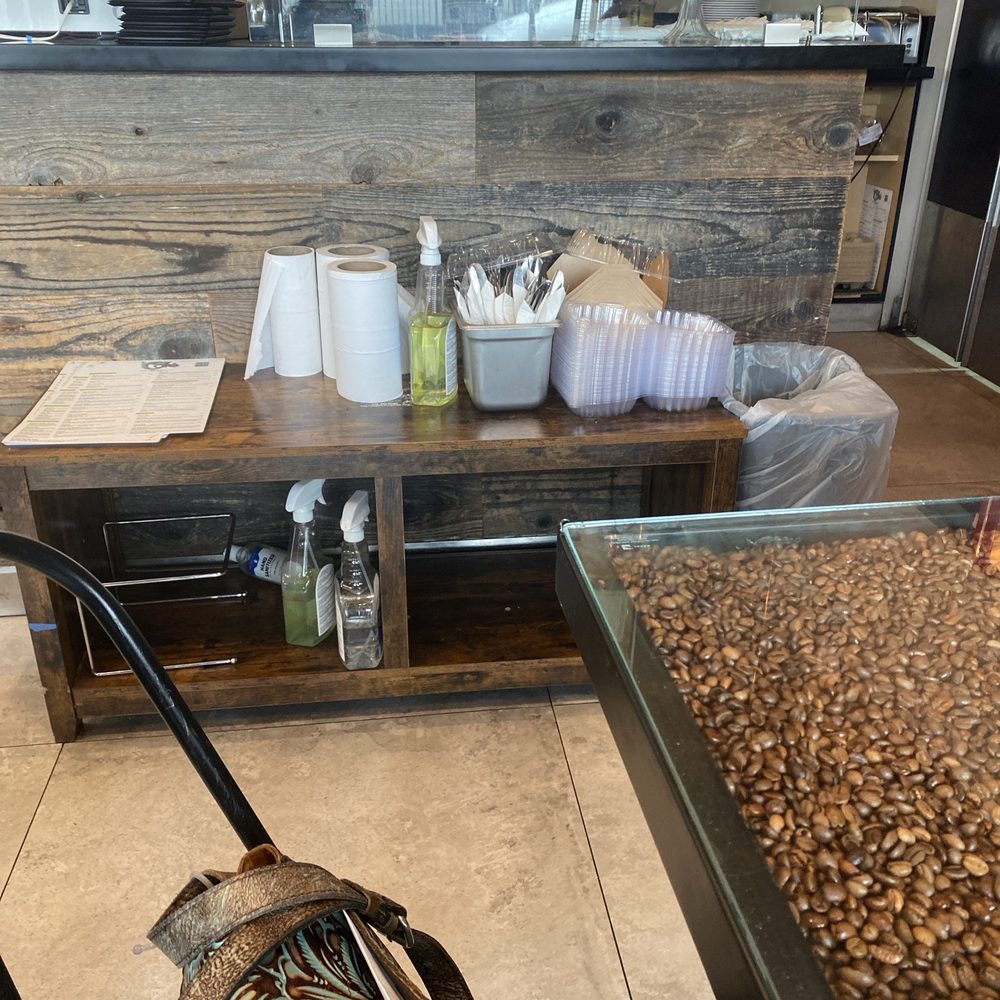 Toast Cafe - So small they have the menus and extras on the out side by the food tables - Cafes Near Me - Sherman Oaks, California Toast Cafe - So small they have the menus and extras on the out side by the food tables - Cafes Near Me - Sherman Oaks, California