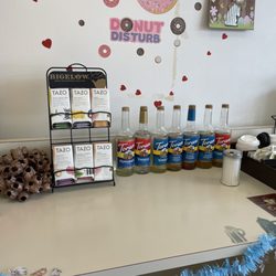 Dimples Donuts - Nice coffee station. Unfortunately machines were all broke so now coffee available this visit
