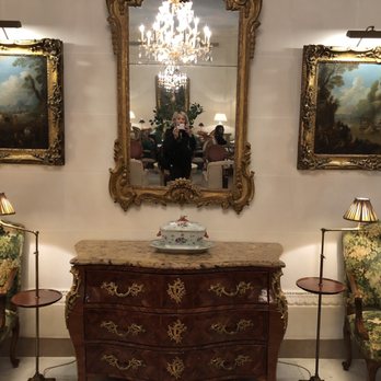 Le Bristol Paris - Hotels Near Me - Paris, 75