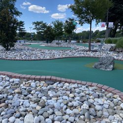 Bluegrass Mini Golf