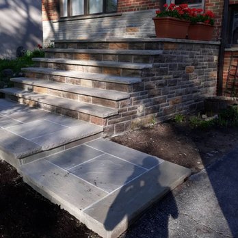 Abbey Road Landscaping - steps leading up to a house - Landscaping Near Me - Toronto, Ontario Abbey Road Landscaping - steps leading up to a house - Landscaping Near Me - Toronto, Ontario
