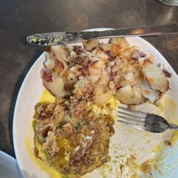 Crab cake and potatoes Crab cake and potatoes